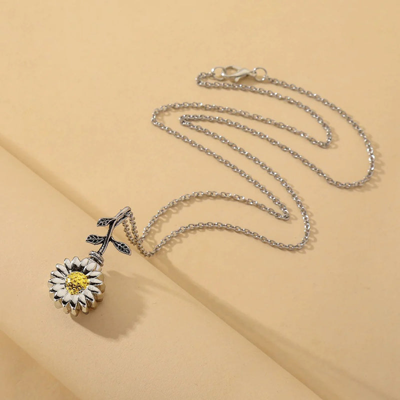 Collier Pendentif Tournesol Vintage