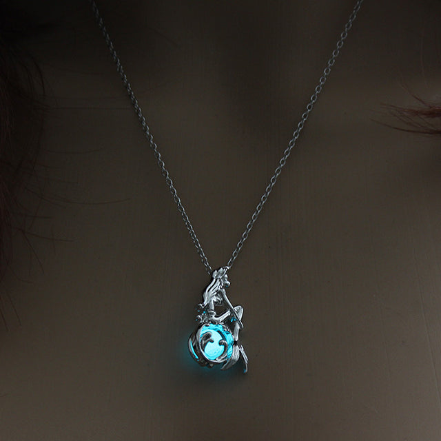 Collier Pendentif Sirène Lumineuse